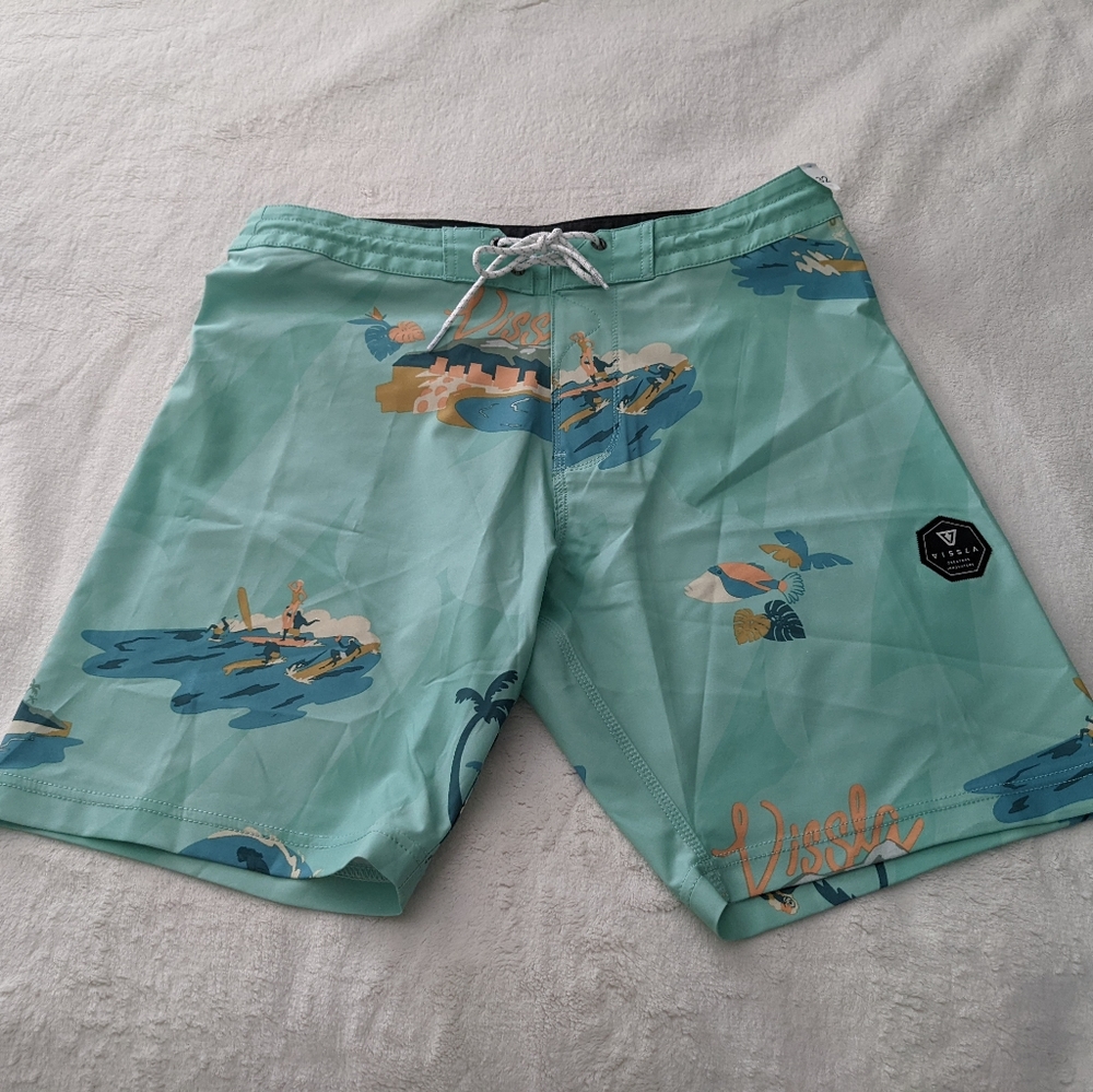 VISSLA Board Shorts 32